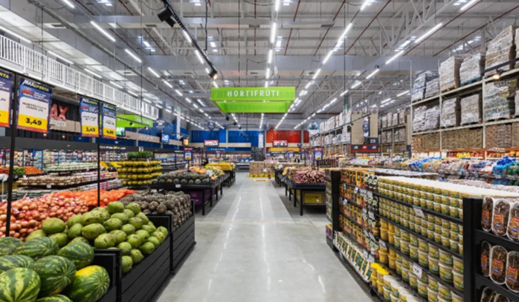 Rede de Supermercados oferece 100 vagas de emprego em São José dos Pinhais