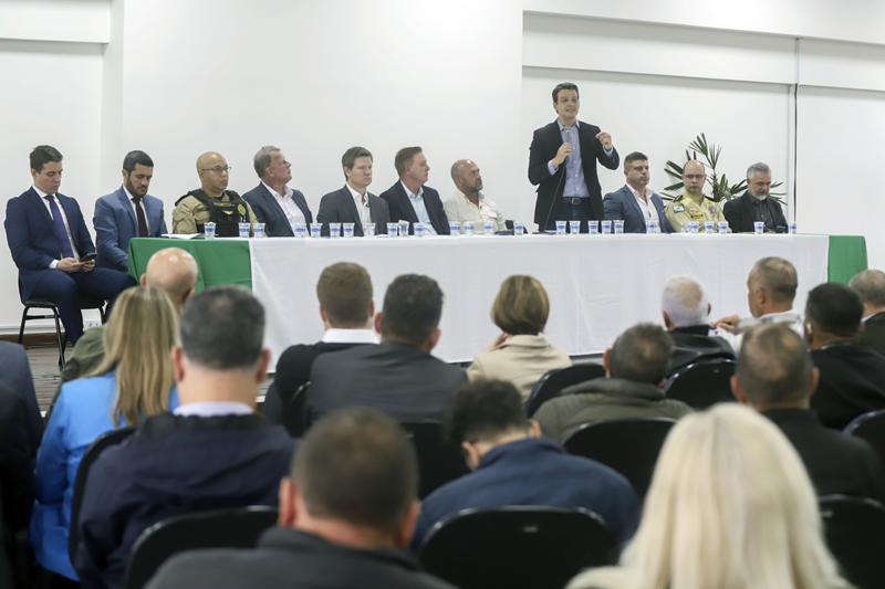 Região Metropolitana de Curitiba busca integração na segurança pública em reunião da Assomec