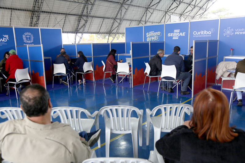 Mutirão do MEI oferece serviços gratuitos e anuncia próximas datas em Curitiba