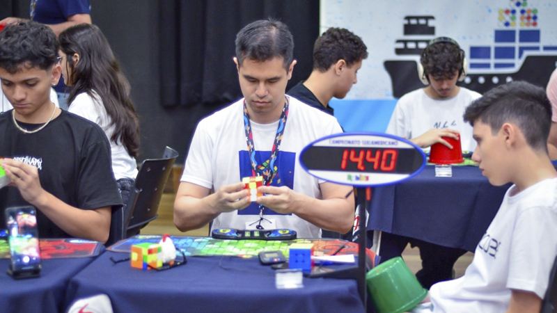 Cubo Mágico: De Brinquedo A Esporte, Competição Em Curitiba Mostra Velocidade E Concentração