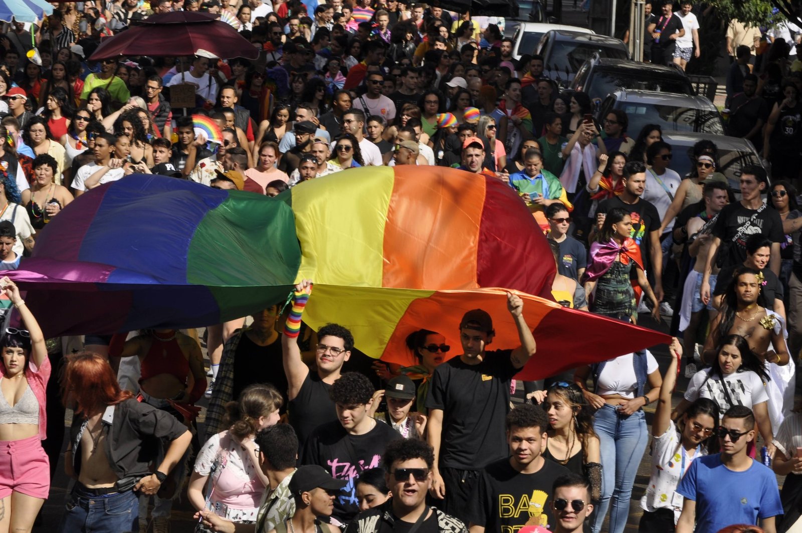 Maringá celebra diversidade e direitos humanos na Parada LGBT deste Domingo (18)