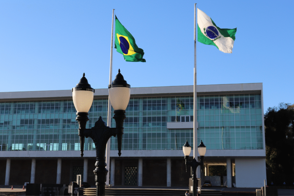 Olhar Político: os destaques da semana no Brasil, Paraná e cidades - 12/05 à 18/05