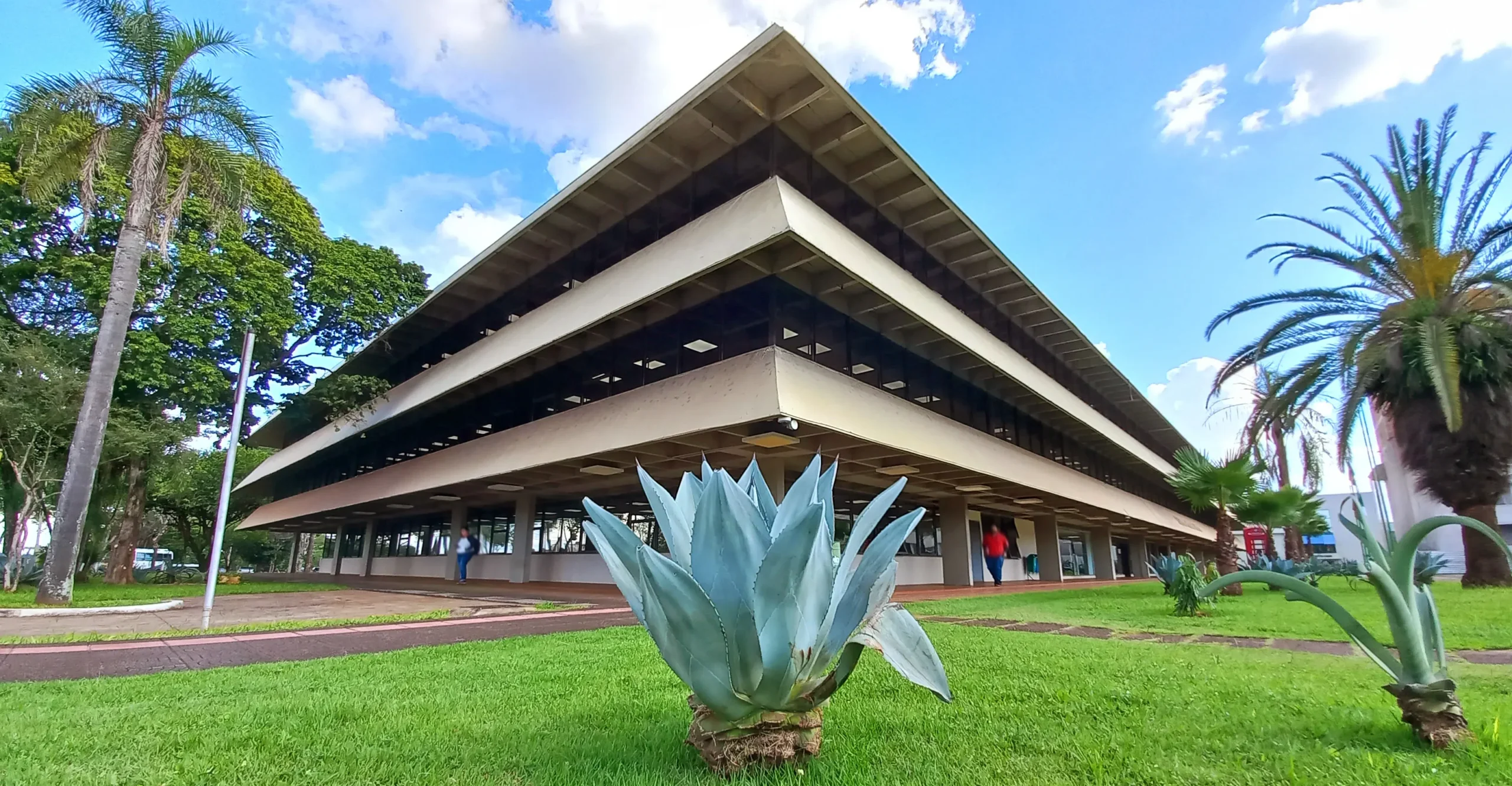 Olhar Político: os destaques da semana no Brasil, Paraná e cidades – 19/05 à 25/05