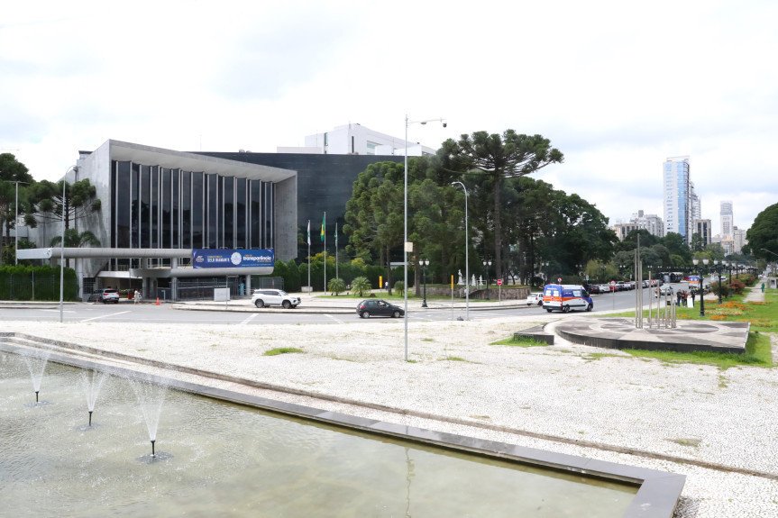 Alep debate saúde mental, moradia legal e anistia em semana de plenários e audiências