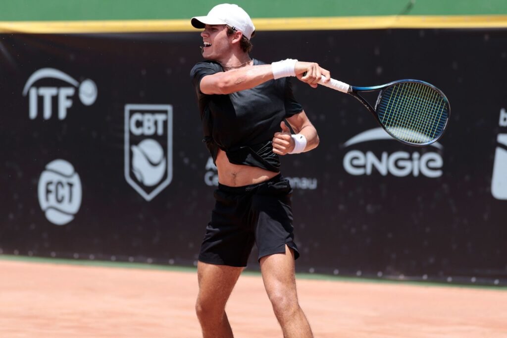 De Londrina para Paris: João Bonini estreia no Roland Garros juvenil neste sábado (1º)