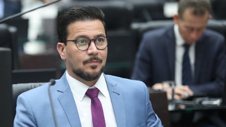 Oposição aponta falhas em projeto de naming rights na Alep e vota contra proposta do governo