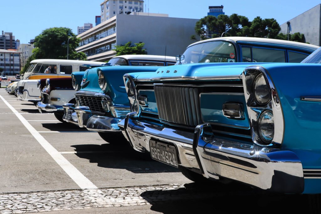 “Elas Na Direção”: Detran-PR Homenageia Mulheres Colecionadoras Em Evento De Carros Antigos
