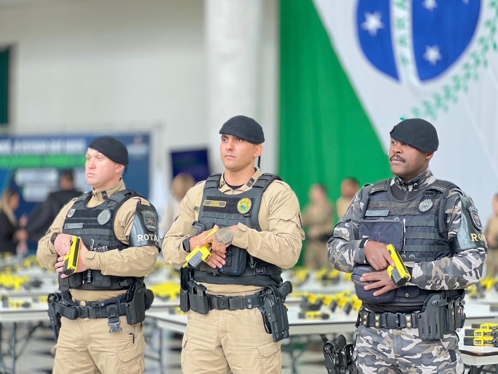 PMPR se moderniza: Paraná recebe armas não letais e câmeras corporais de última geração