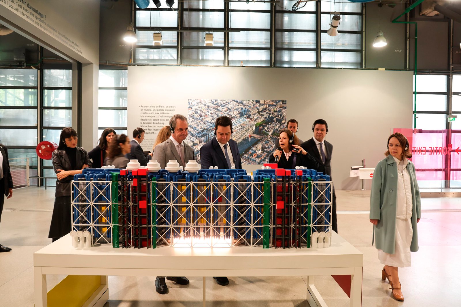 Paraná no mapa global da arte: Governador oficializa vinda do Centre Pompidou para Foz do Iguaçu