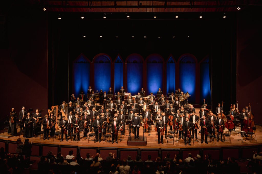 Orquestra Sinfônica Do Paraná Celebra 40 Anos Com Grandiosa "Sinfonia Da Ressurreição"