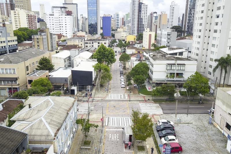 Festa junina imperdível: Alameda Prudente de Moraes vira arraial com música e sabores típicos