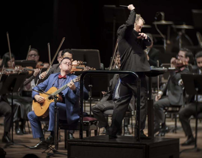 Walmor Boza Encanta Curitiba: Recital Gratuito de Violão Traz Obras Espanholas Ao Teatro da Vila