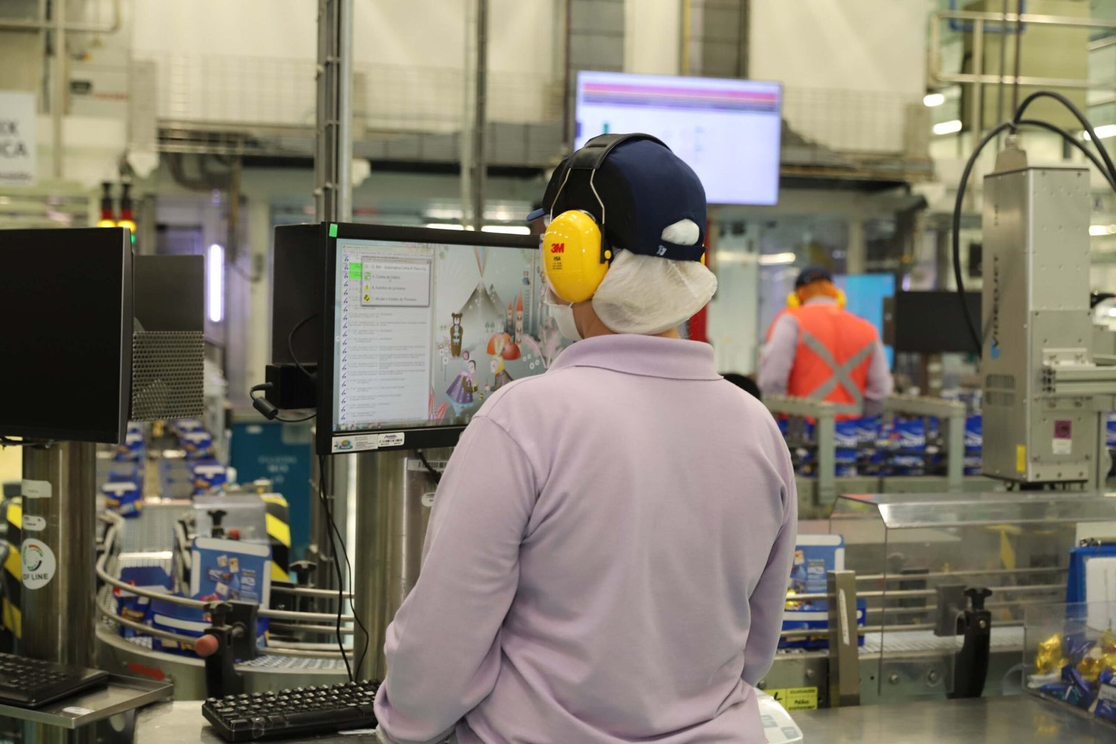 Fim do feriado, início do emprego novo: veja as 23 mil vagas abertas em todo o Paraná
