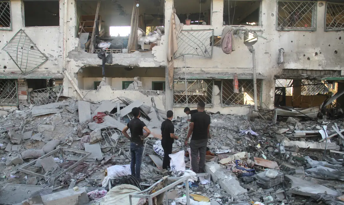 Brasil analisa rompimento de relações militares com Israel devido à guerra em Gaza