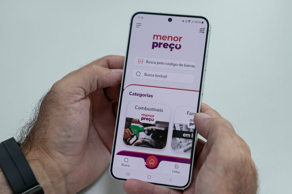 Tecnologia a Favor da Economia: App Menor Preço Guia Consumidores do Paraná para Melhores Preços