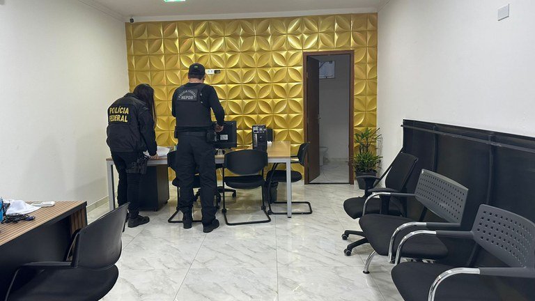 Cocaína em Carros de Exportação: PF Mira Quadrilha que Usava o Porto de Paranaguá Para o Tráfico
