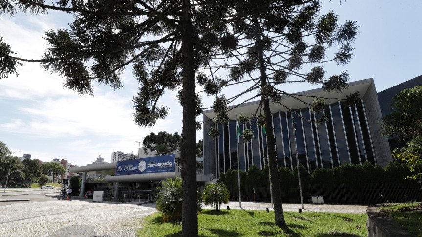 Alep Vota Orçamento de 2026 e Leva Estrutura a Jacarezinho em Semana que Precede o Recesso