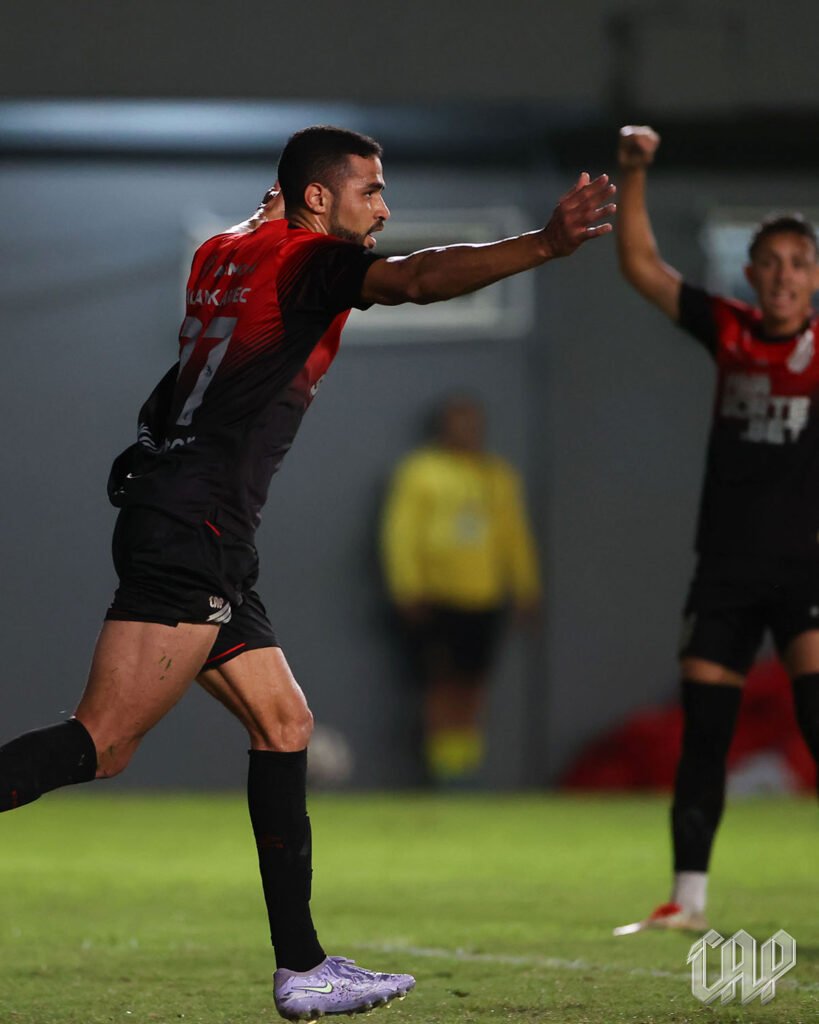 Missão Cumprida em Manaus: Furacão Joga com Autoridade e Volta Para Casa Perto do G4