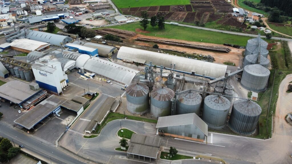 A Força do Cooperativismo: Governo e Assembleia Homenageiam os 100 Anos da Frísia e o Setor no Paraná