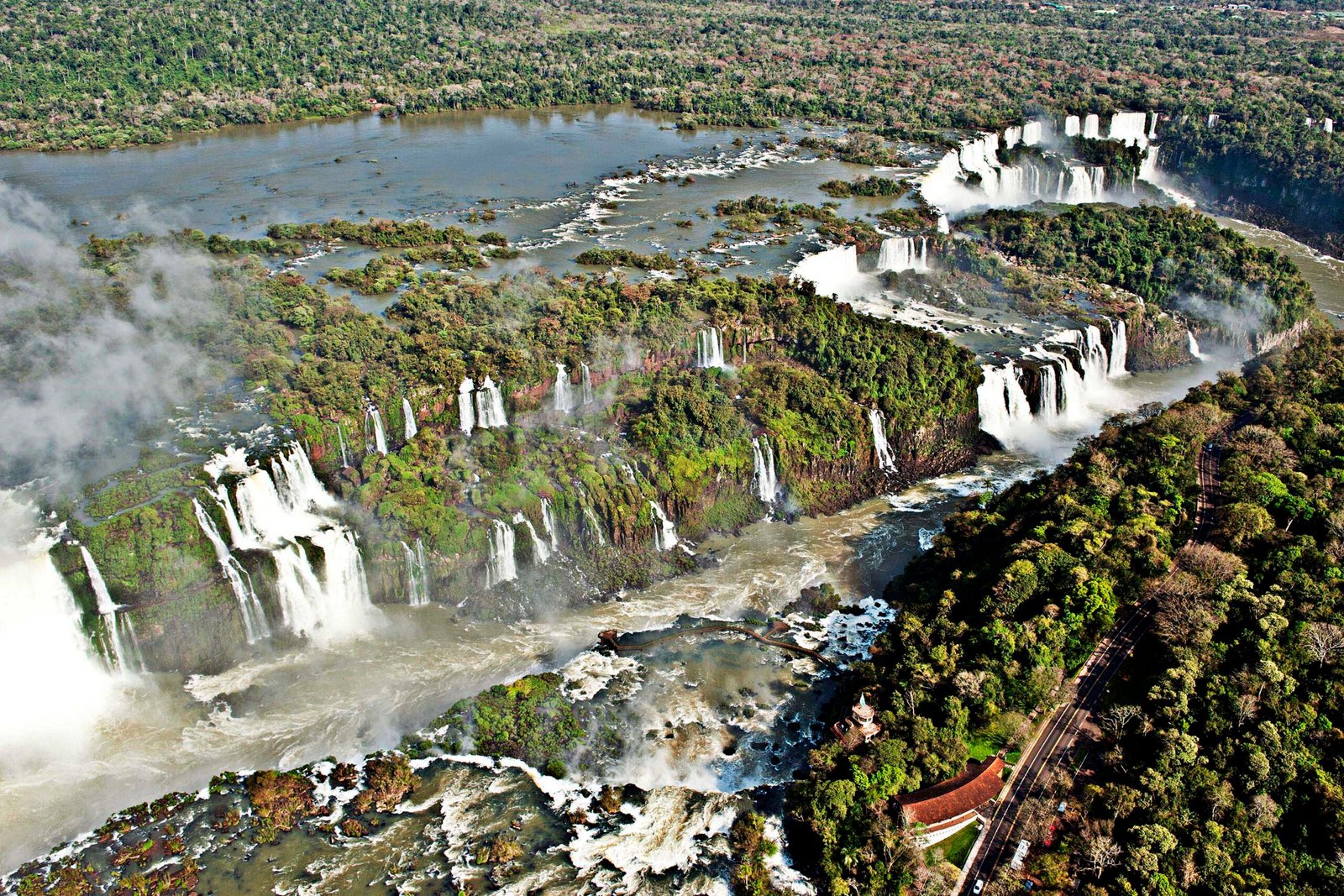 Paraná domina turismo na América do Sul: Cataratas e Jardim Botânico são premiados pelo TripAdvisor