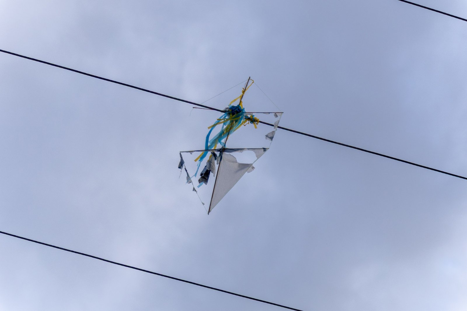 Do Celular à Pipa: Os Dois Grandes Vilões dos Acidentes Elétricos com Crianças nas Férias