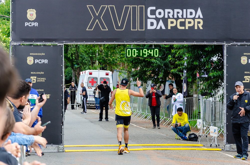 Uma corrida contra a fome: PCPR organiza evento esportivo para ajudar ONGs de animais em Curitiba