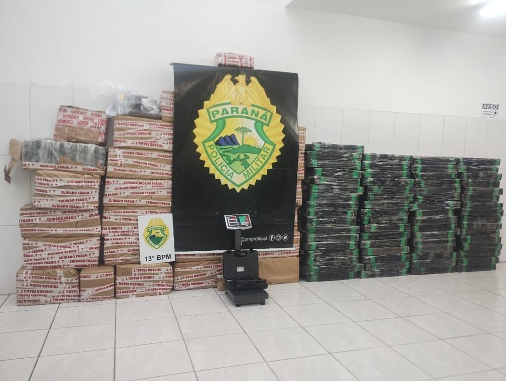 Ameaça Familiar Leva PM a Mega Apreensão de 1,5 Tonelada de Maconha em Curitiba