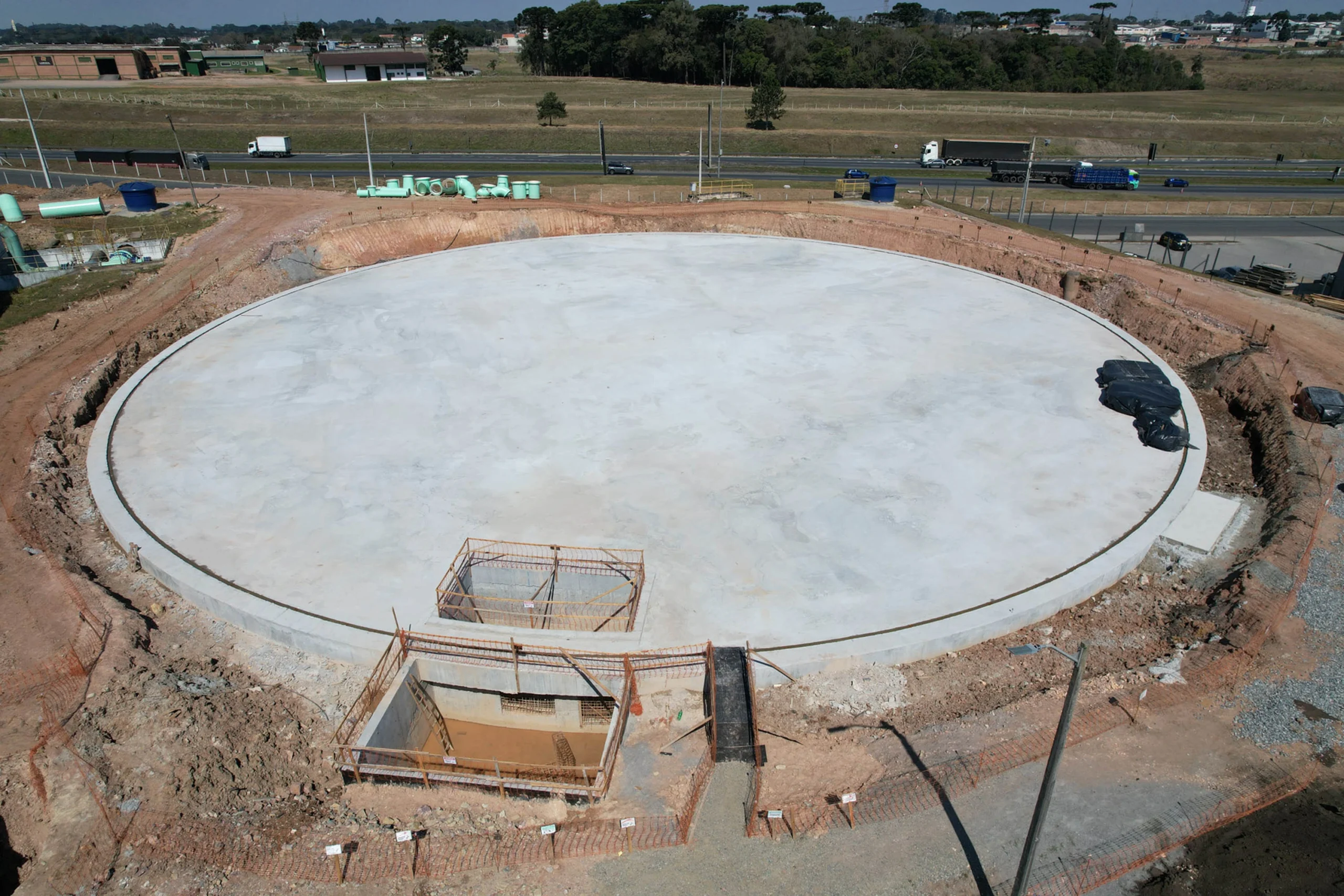 A obra que vai garantir a água de Curitiba: conheça o novo reservatório da Sanepar na RMC