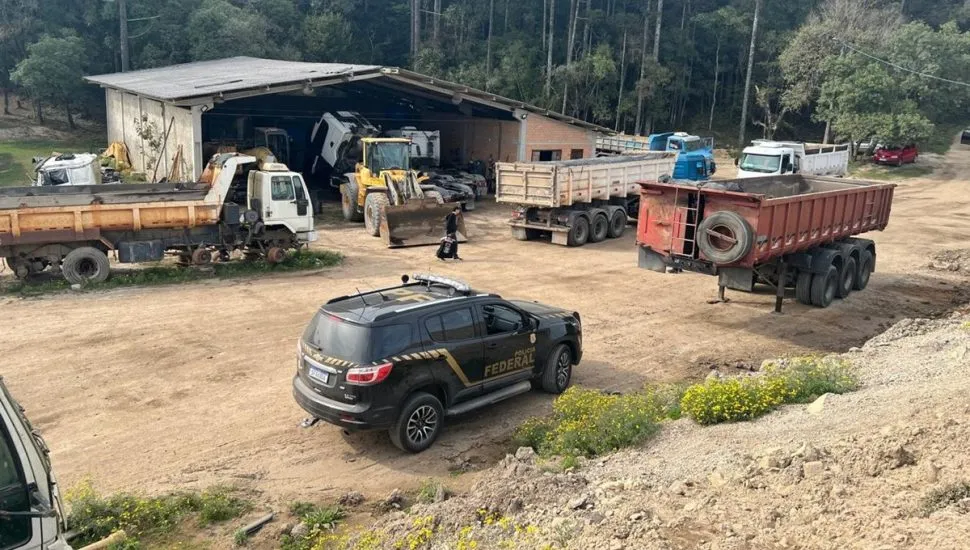 PF deflagra “Operação Sandstorm” contra mineração ilegal de areia em Curitiba e Araucária
