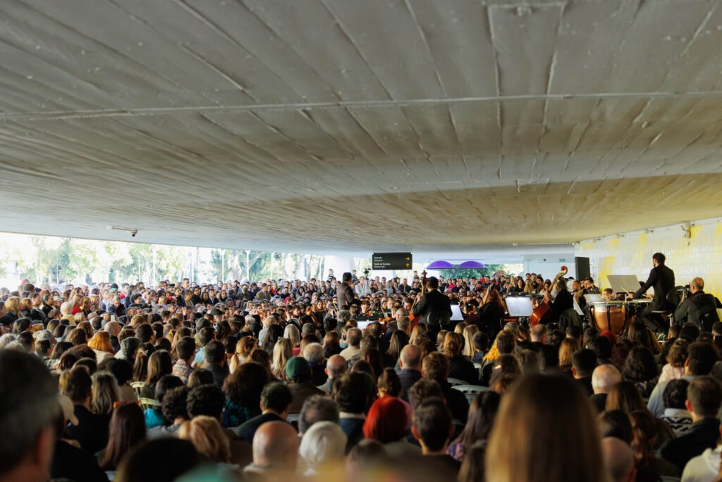 Orquestra Sinfônica Apresenta as Famosas Sinfonias "Haffner" e "Júpiter" de Mozart em Concerto Gratuito no MON

