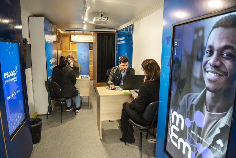 Quer Abrir ou Regularizar seu Negócio? Ônibus do "Espaço Empreendedor" Percorre os Bairros de Curitiba