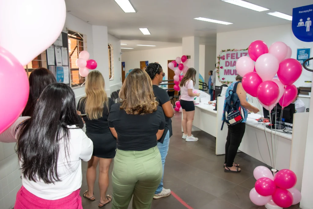 Trabalha a semana toda? Saúde de Curitiba abre aos sábados para check-up feminino no outubro rosa