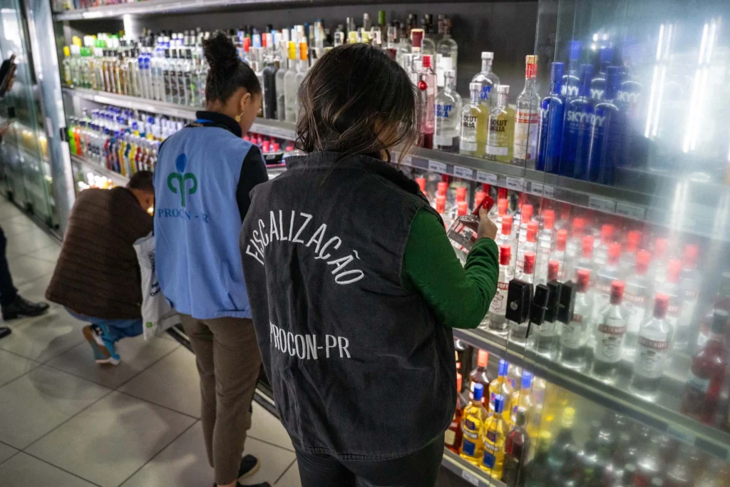 Crise do Metanol: Assembleia Reage com Série de Projetos Para Endurecer Leis Contra Bebidas Falsas no Paraná