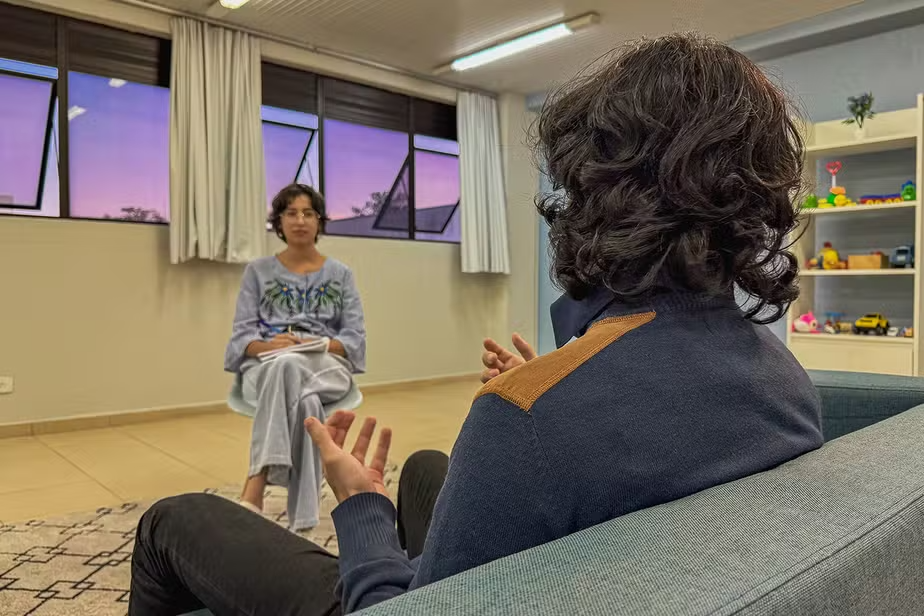 Dia da saúde mental: Curitiba tem plantão psicológico gratuito e sem agendamento