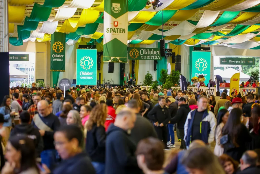 Ein Prosit, Paraná: Oktoberfest Agita Francisco Beltrão e se Prepara Para Chegar a Curitiba
