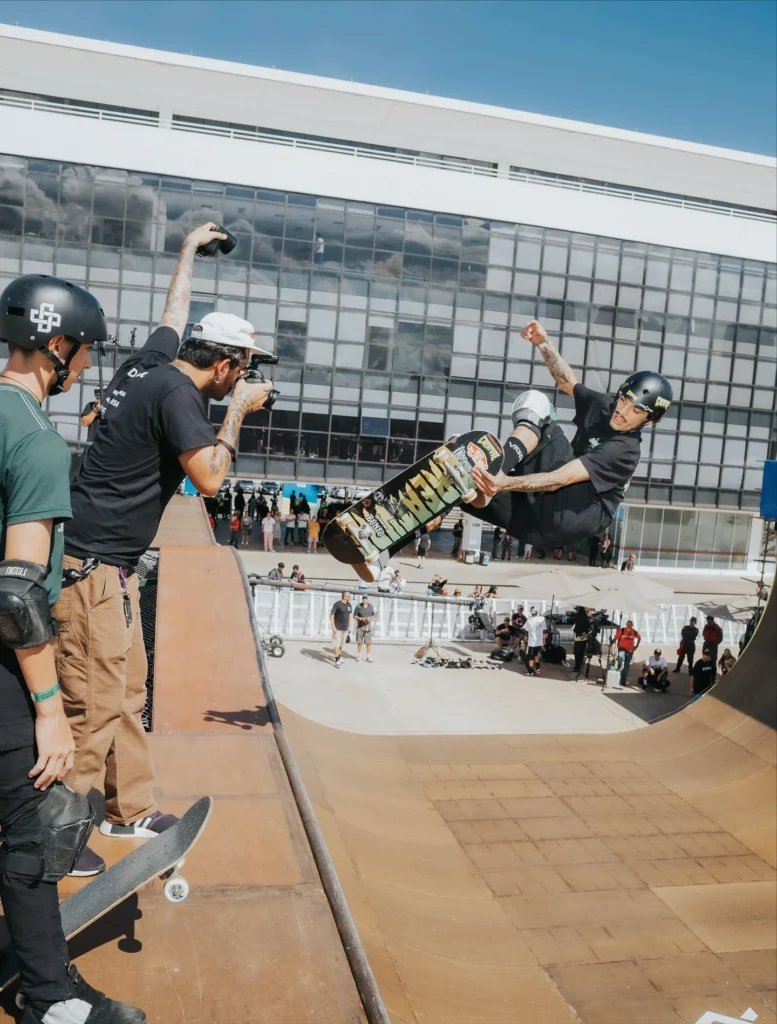 Os Donos da Casa em Ação: Gui Khury, Japinha e Cini Lideram o Show no Vert Battle em Curitiba
