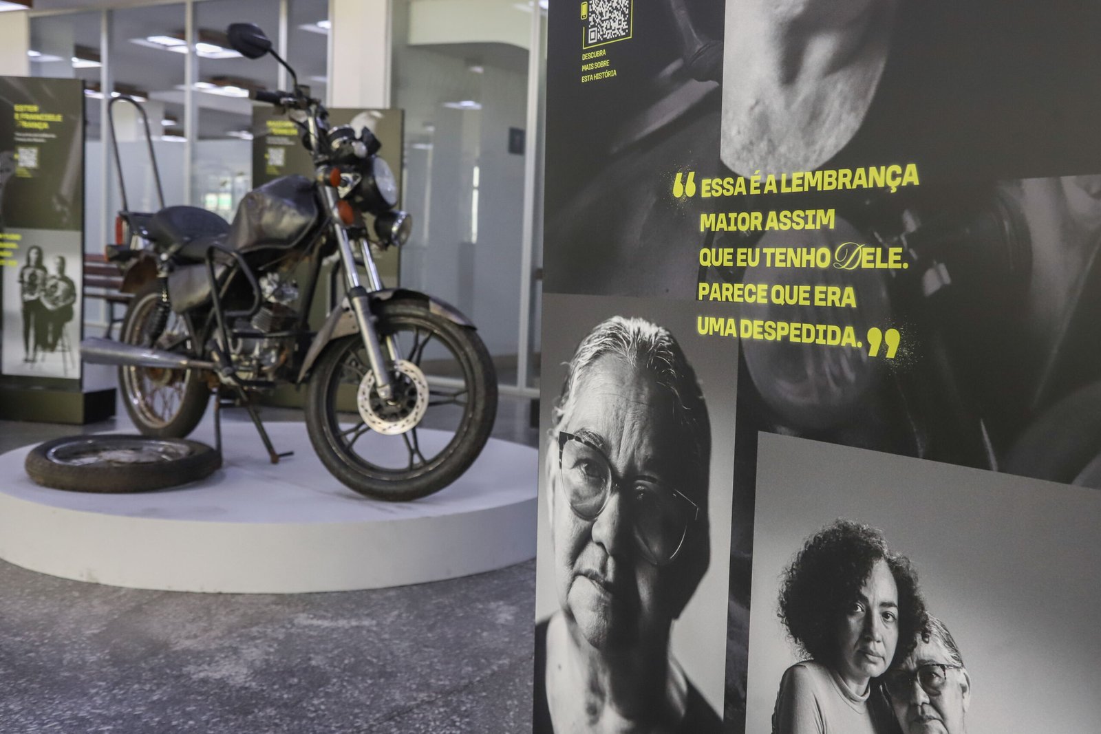 "A moto mais mortal do mundo": Curitiba usa peças de acidentes fatais para chocar e salvar vidas no trânsito