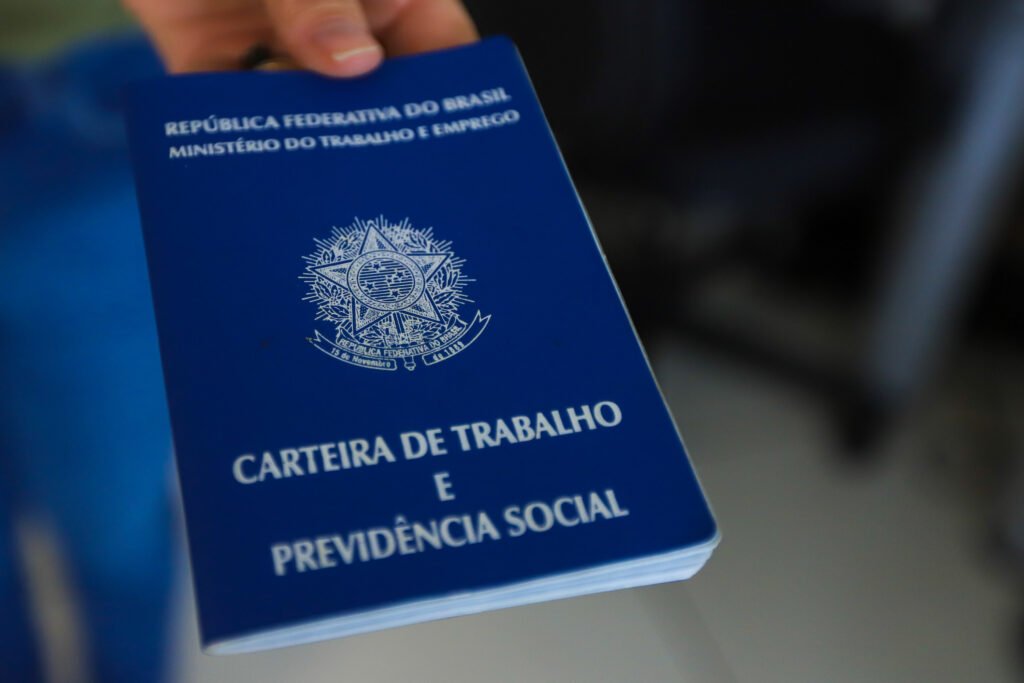 Indústria reage, quadruplica contratações e impulsiona Londrina à vice-liderança de empregos no PR