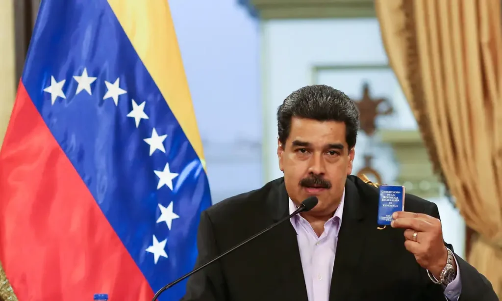 Trump anuncia captura de Nicolás Maduro após ataque militar em larga escala na Venezuela