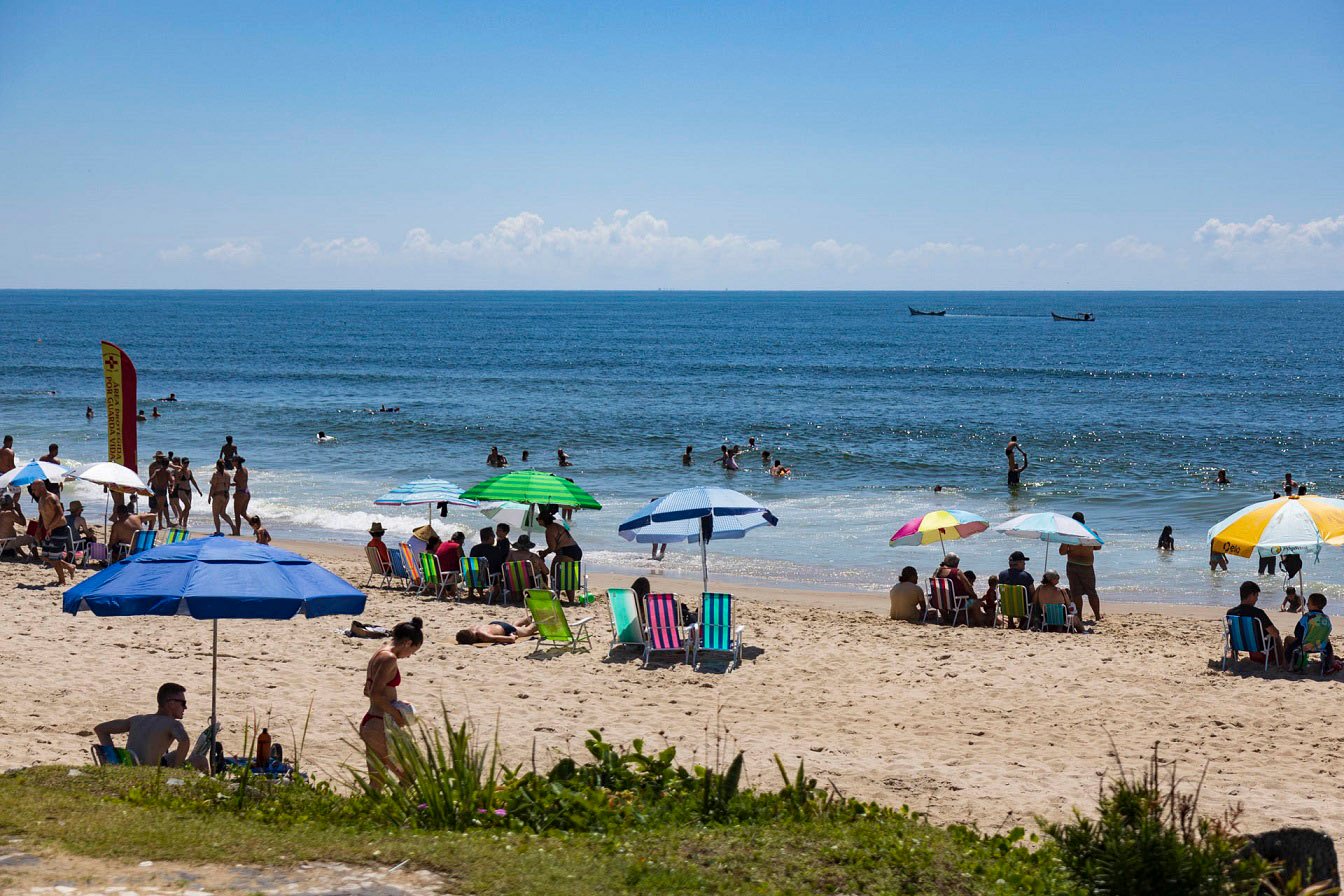 Litoral paranaense vive boom econômico e uso do Pix dispara 47% em janeiro