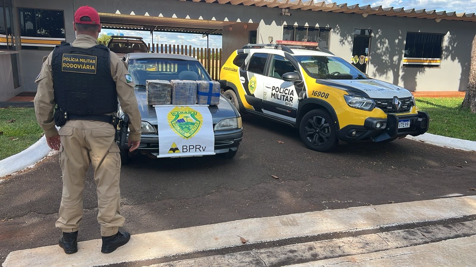 Fim de semana de combate ao crime: PMPR apreende 1,2 tonelada de maconha no Oeste e fecha o cerco ao tráfico no Litoral