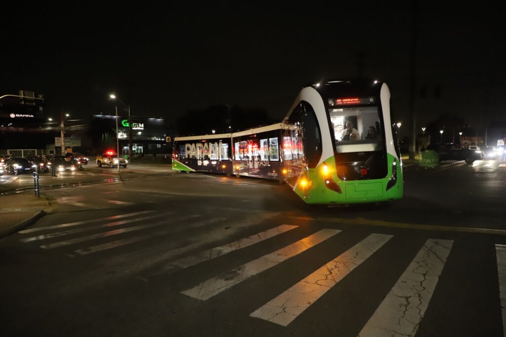 Inovação na RMC: Bonde Urbano Digital (BUD) inicia operação completa entre Piraquara e Pinhais nesta terça