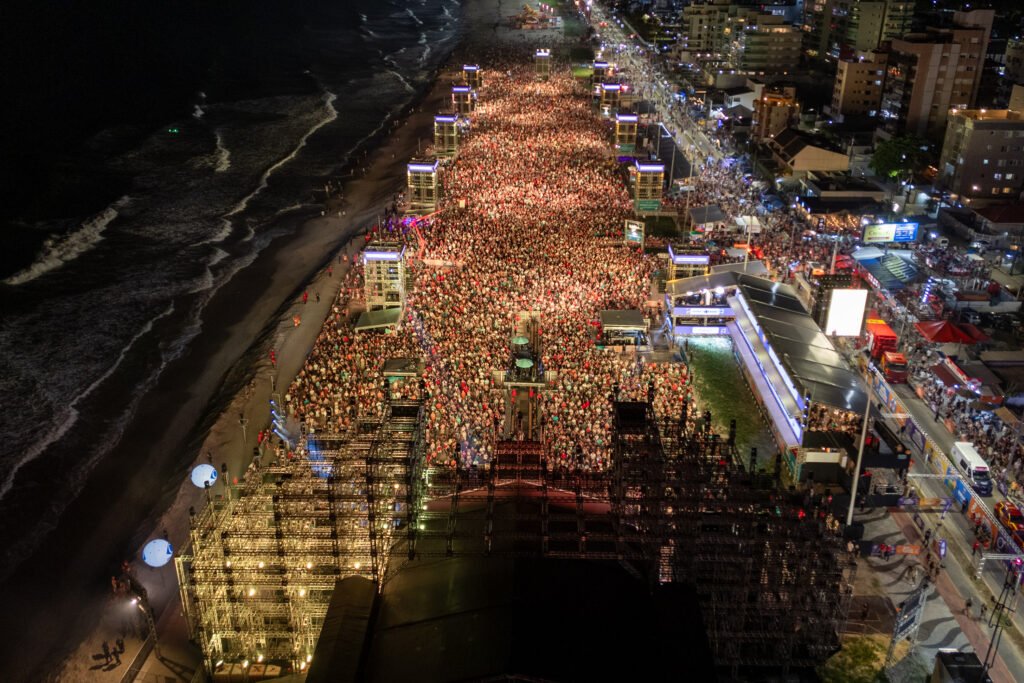 Turismo paranaense: Estado atrai 181 mil estrangeiros, lidera crédito no Sul e concorre a Oscar do setor no Brasil