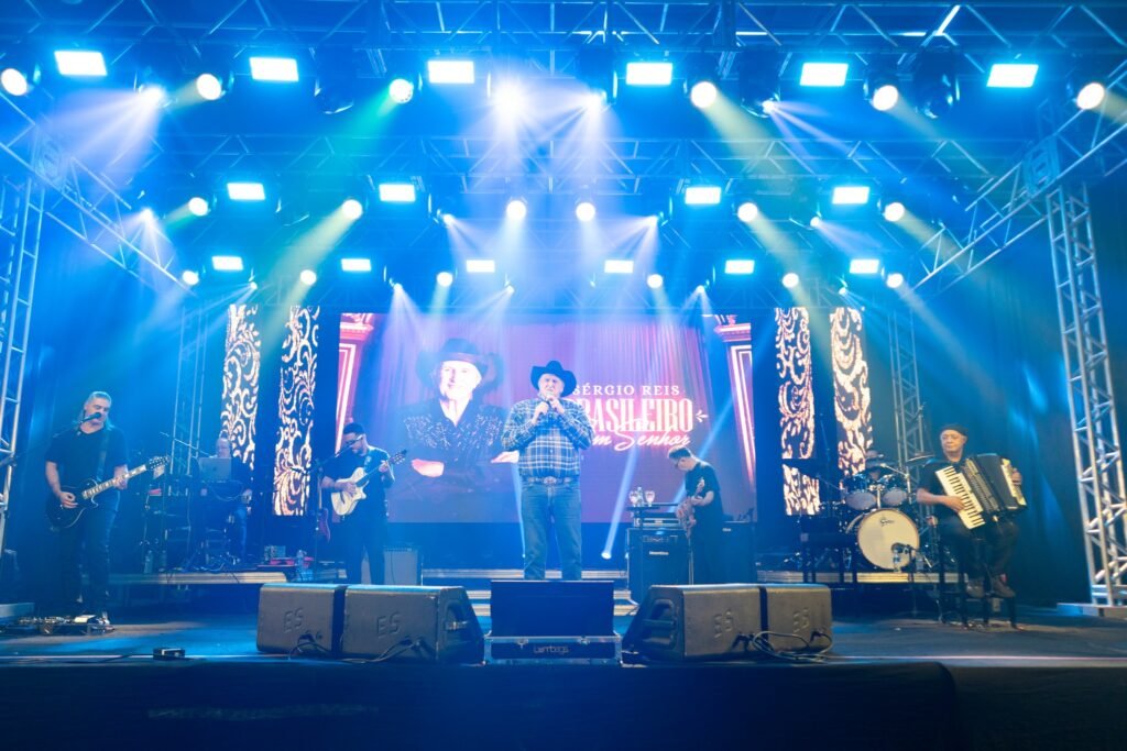 Lenda viva: Sérgio Reis celebra 67 anos de carreira com show histórico no Teatro Guaíra 