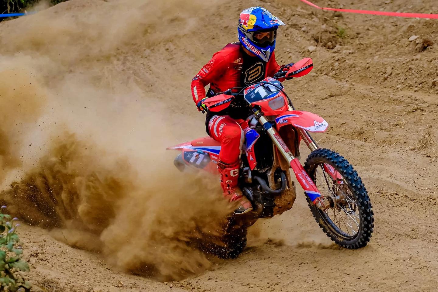 Adrenalina nos Campos Gerais: Ponta Grossa e Castro recebem etapas seguidas do Brasileiro de Motocross