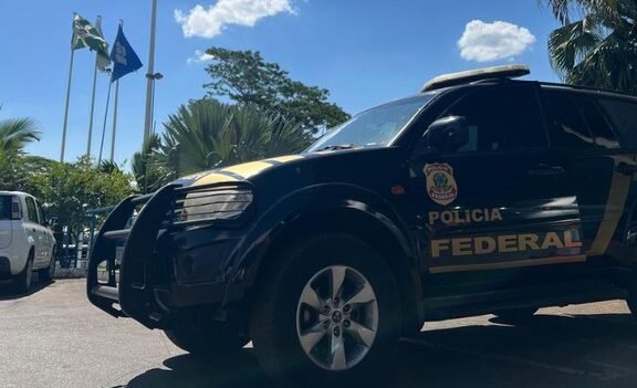 Cerco na fronteira: PF prende três foragidos da Justiça em Foz do Iguaçu, incluindo dois expulsos do Paraguai