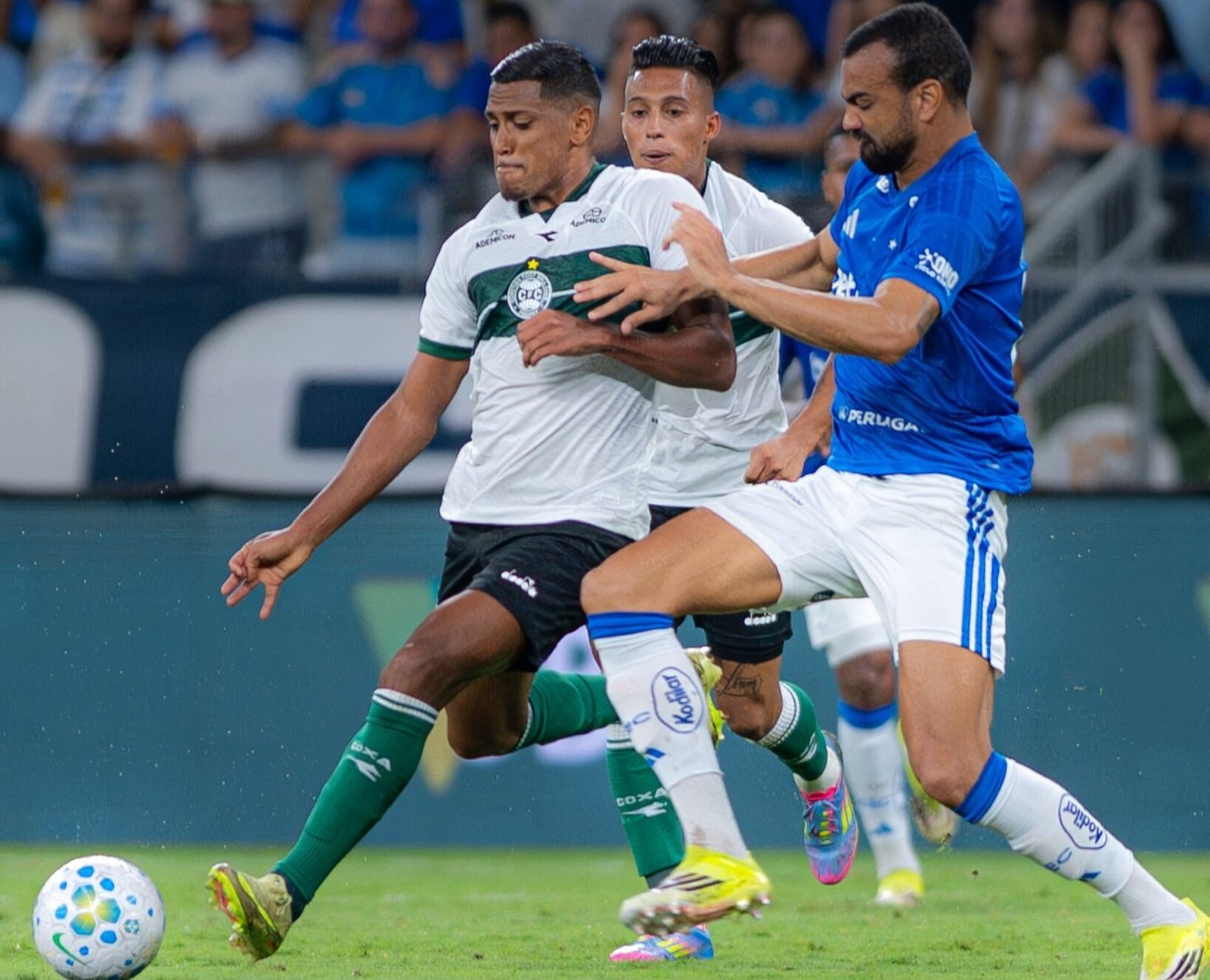 Visitante Indigesto: Coritiba cala o Mineirão, vence o Cruzeiro de virada e amplia invencibilidade fora de casa