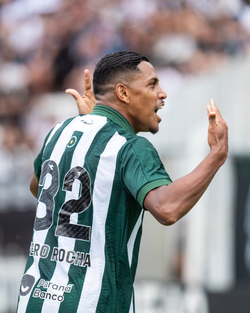 Golaço de Feliciano salva o Fantasma e frustra vitória do Coritiba na ida da semi