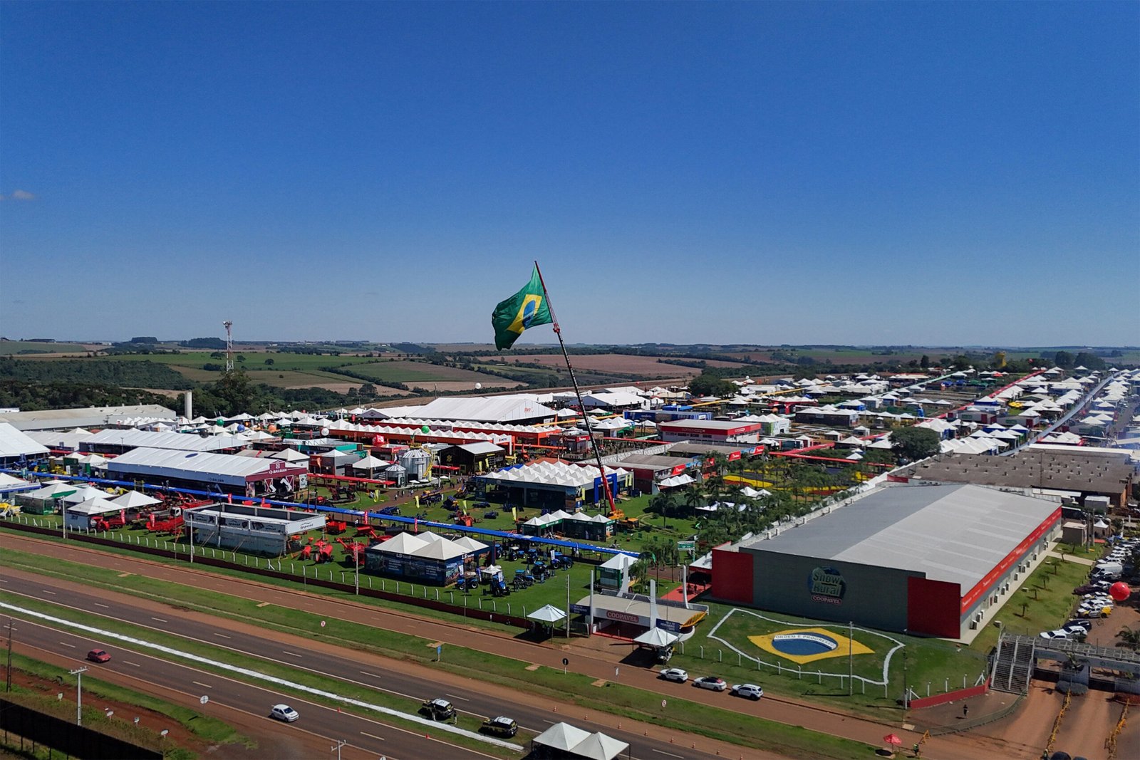 Vitrine do Agro: Show Rural espera 400 mil visitantes e deve movimentar até R$ 6 bilhões em Cascavel