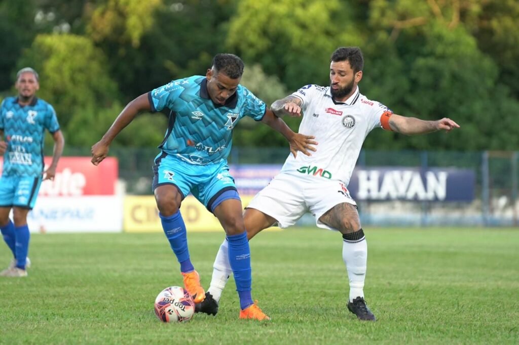 Coritiba e Operário vencem novamente e confirmam duelo na semifinal do Paranaense